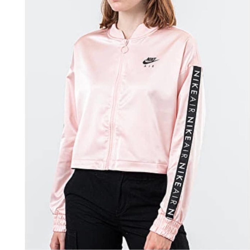 Nike woman’s crop jacket pink air track satin crop NikeAir sleeve pockets Size M